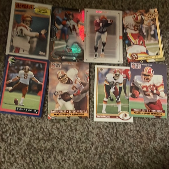 Football cards - Picture 3 of 17